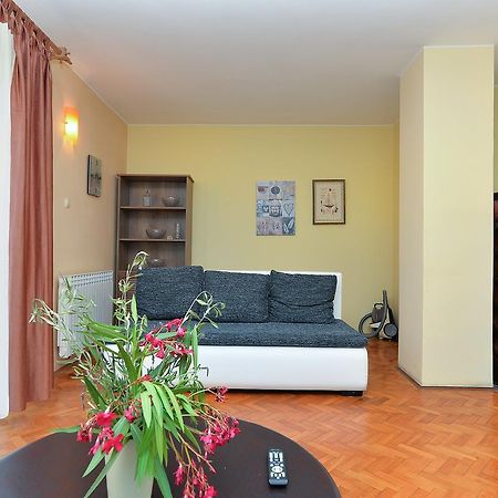 Apartments Gracijano 1724 Ližnjan Εξωτερικό φωτογραφία