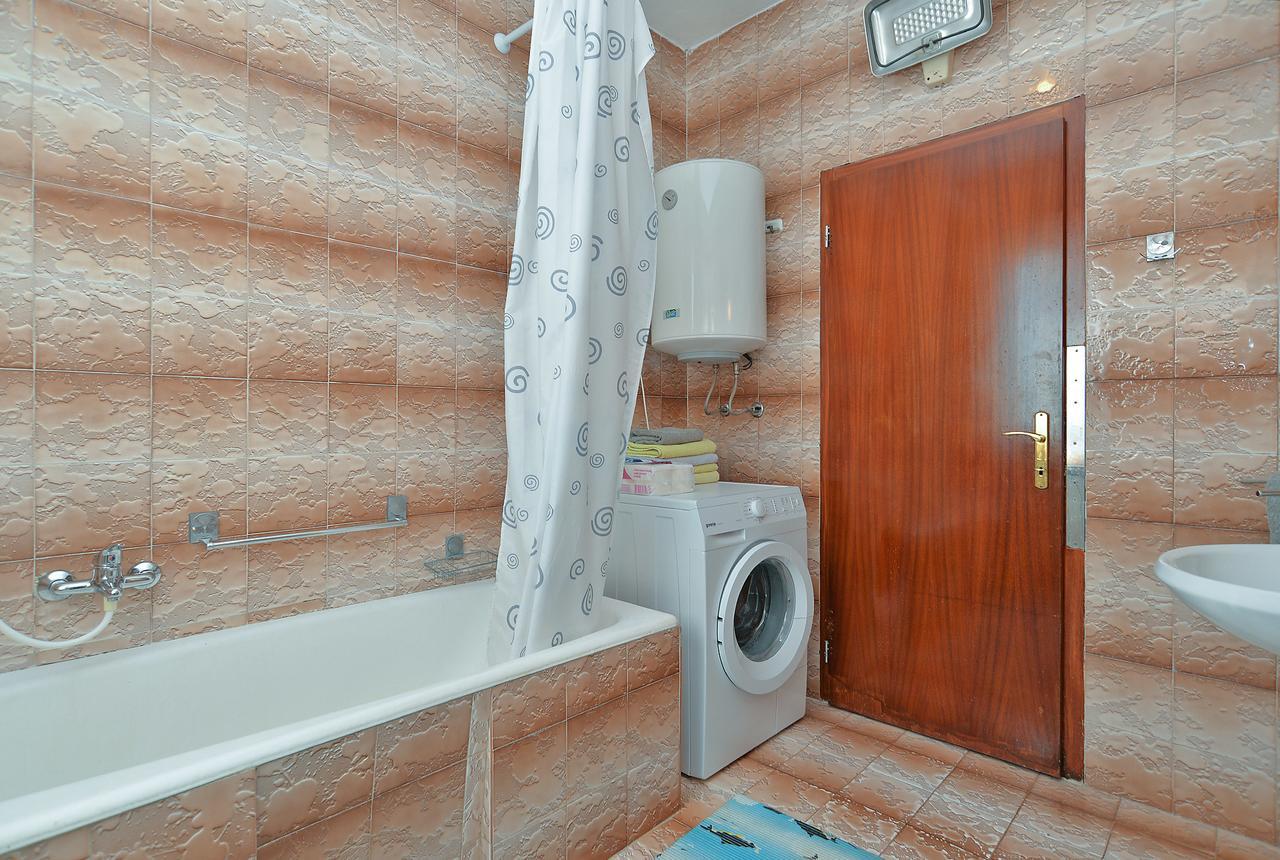 Apartments Gracijano 1724 Ližnjan Εξωτερικό φωτογραφία