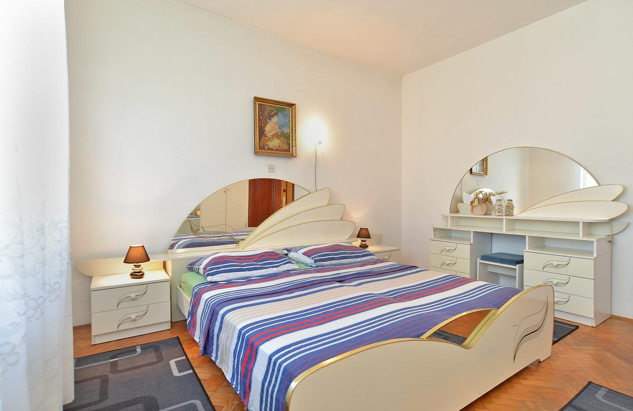Apartments Gracijano 1724 Ližnjan Εξωτερικό φωτογραφία
