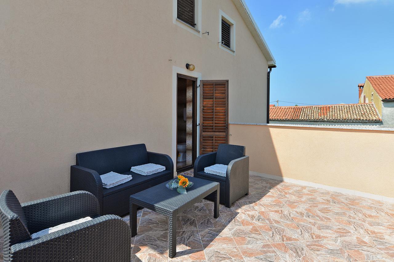 Apartments Gracijano 1724 Ližnjan Εξωτερικό φωτογραφία