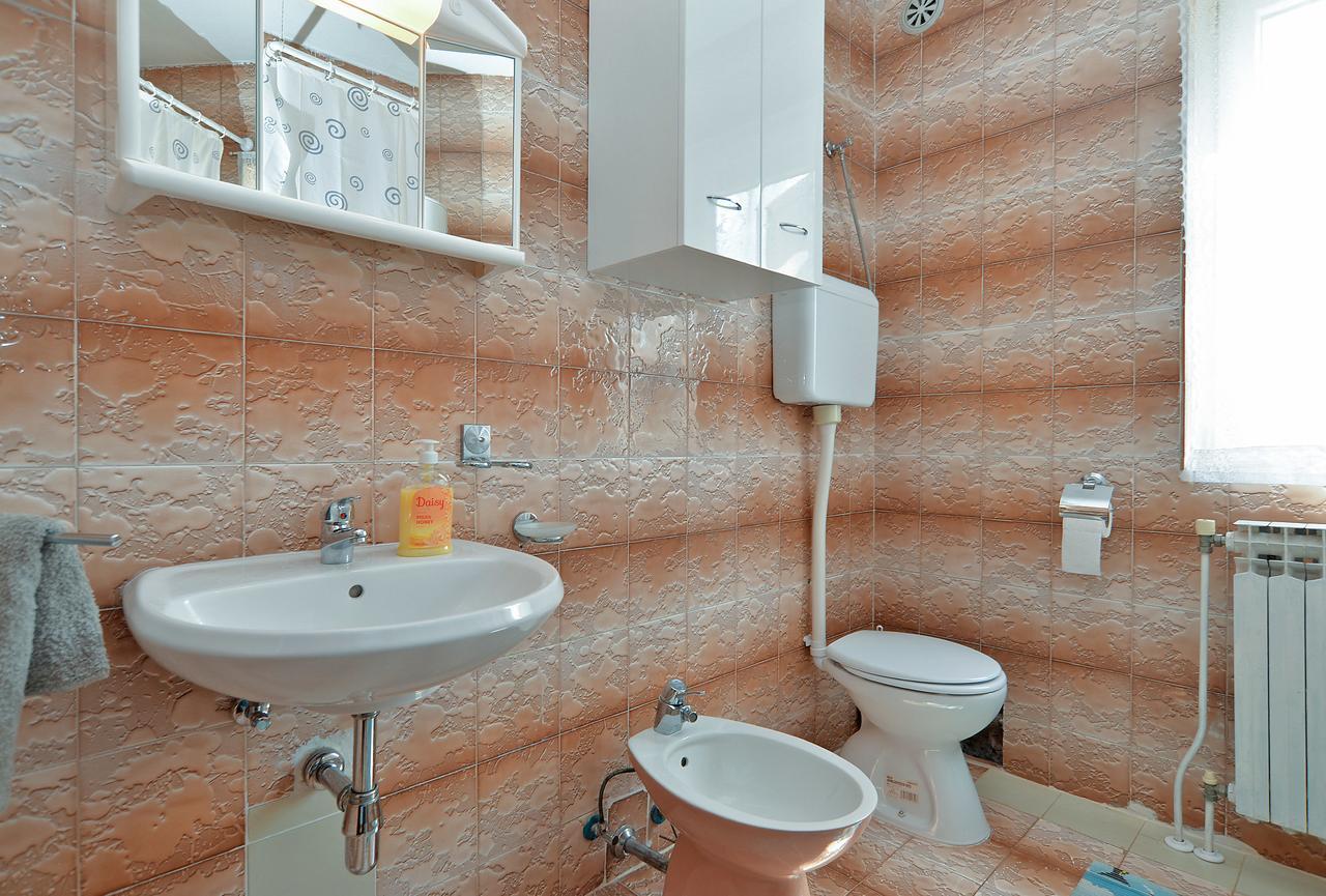 Apartments Gracijano 1724 Ližnjan Εξωτερικό φωτογραφία