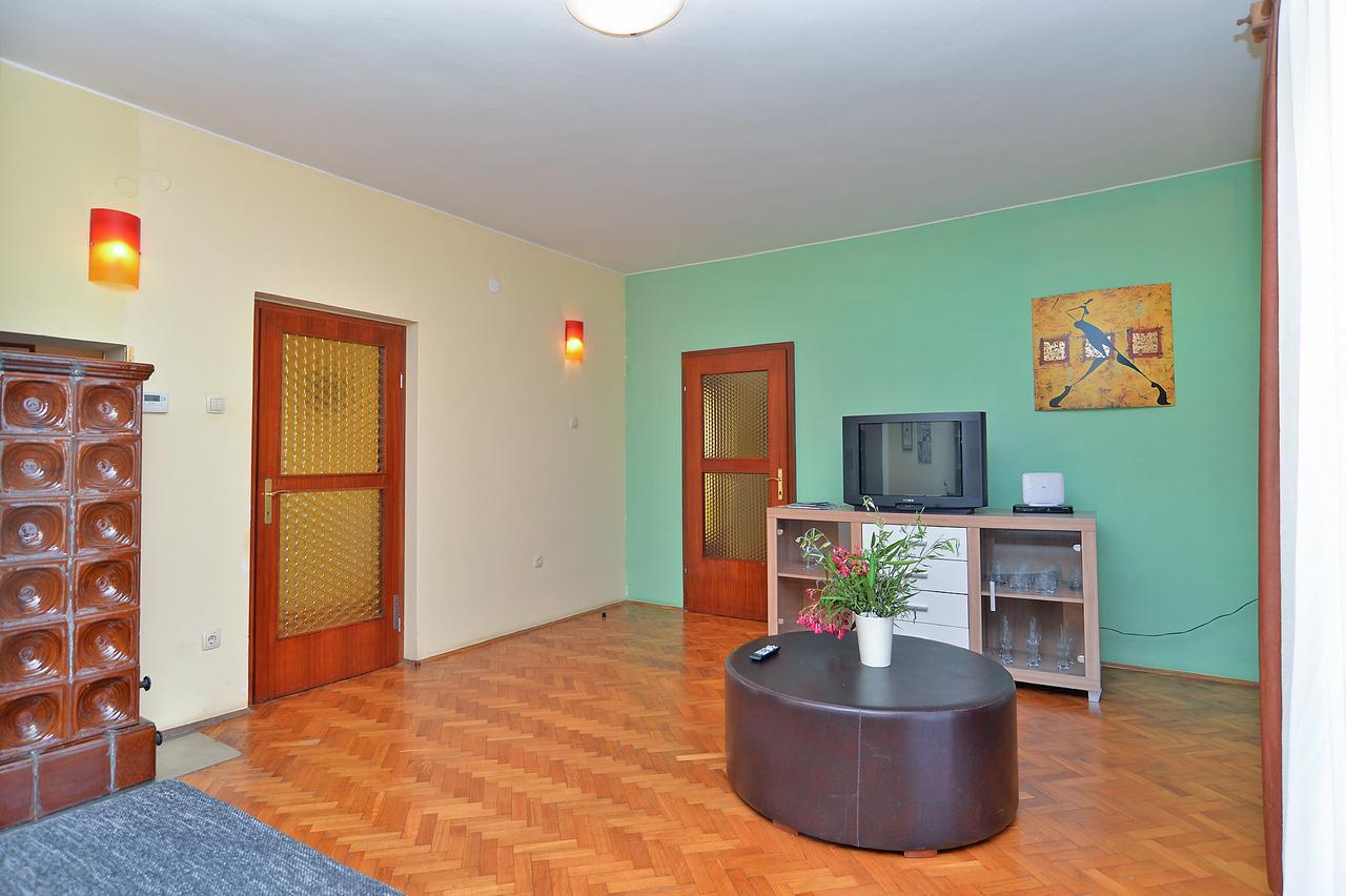 Apartments Gracijano 1724 Ližnjan Εξωτερικό φωτογραφία