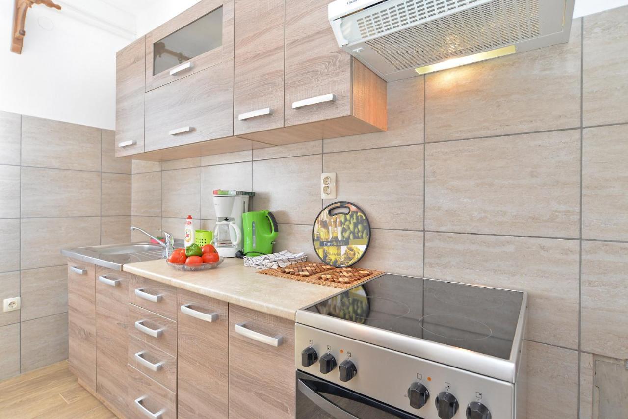 Apartments Gracijano 1724 Ližnjan Εξωτερικό φωτογραφία